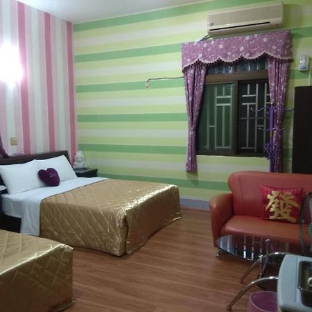 Reny Lake Warm Hostel Fanlu ภายนอก รูปภาพ
